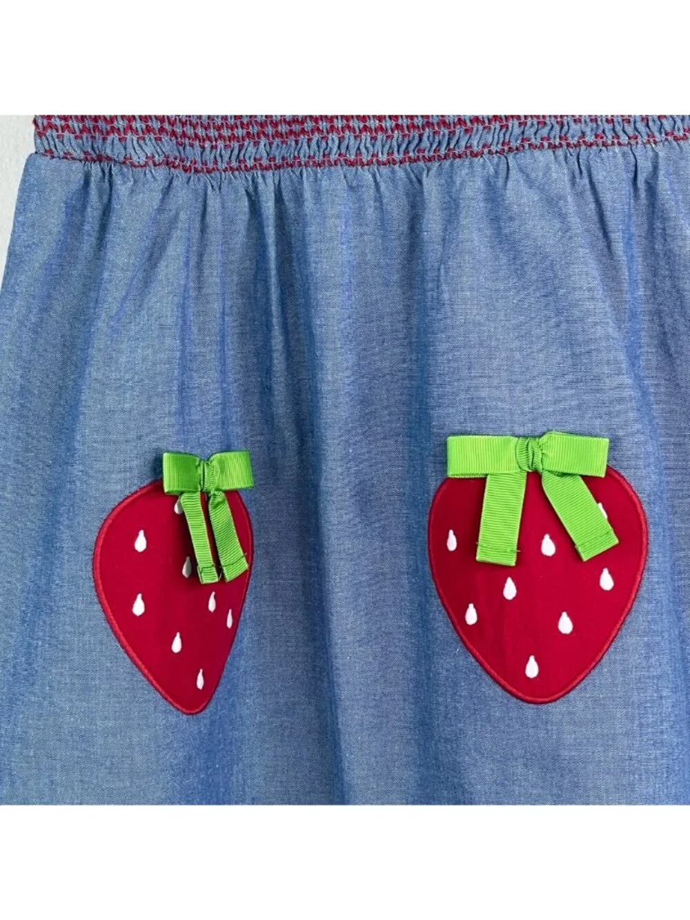 Gymboree Dress Girls 8 Strawberry Patch‎ Smocked Sundress Bow Strap Chambray